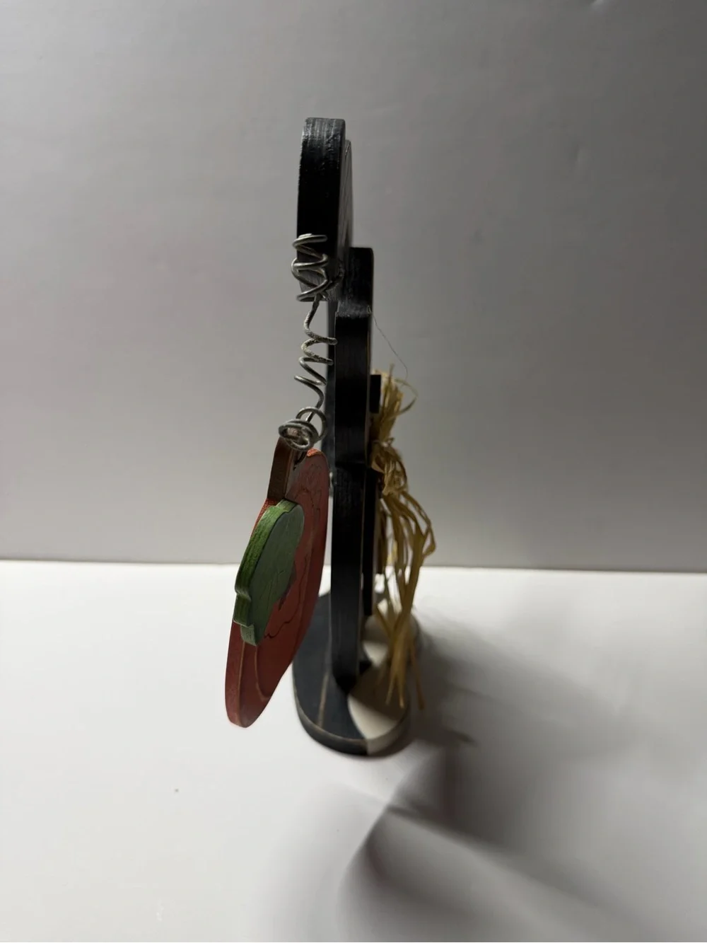 COLLECTIBLE COUNTRY BLACK CAT WITH PUMPKIN WOOD 10